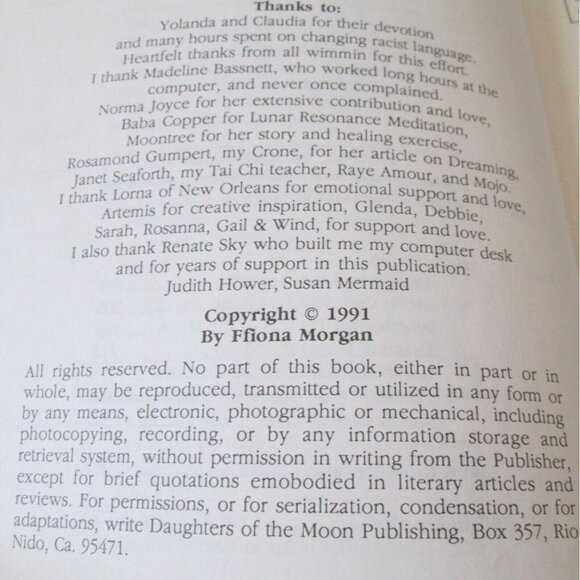 Wild Witches Don't Get The Blues Paperback Book Ffiona Morgan Wicca 1991 - Picture 4 of 9